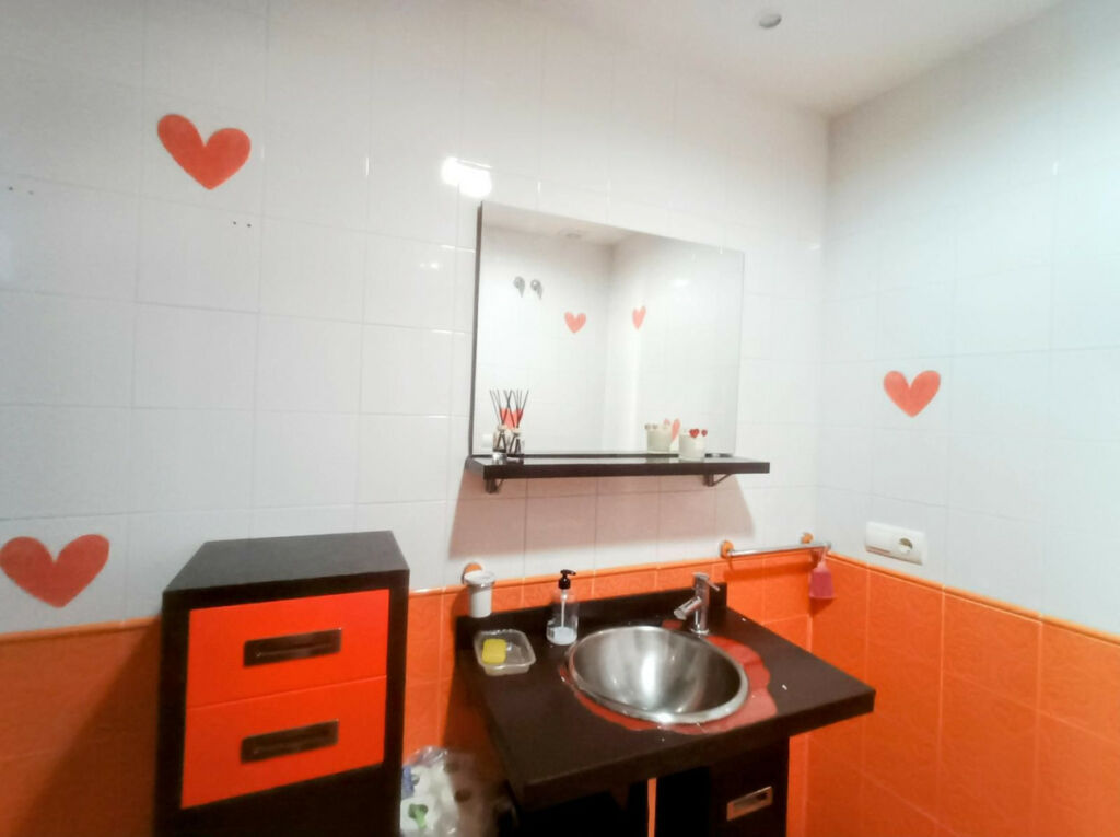 Middle Floor Apartment Las Lagunas Málaga - image 15