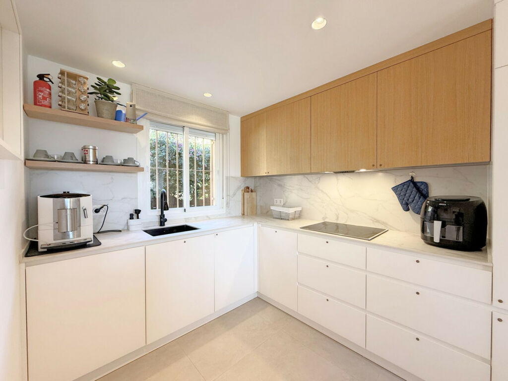 Townhouse Estepona Málaga - image 15