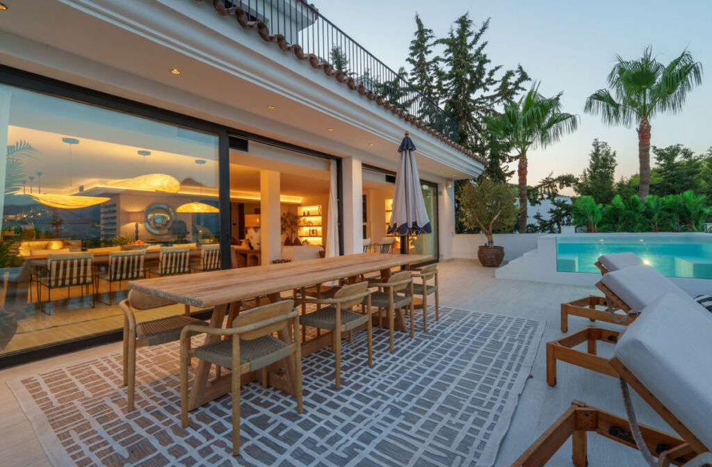 Detached Villa Nueva Andalucía Málaga - image 15