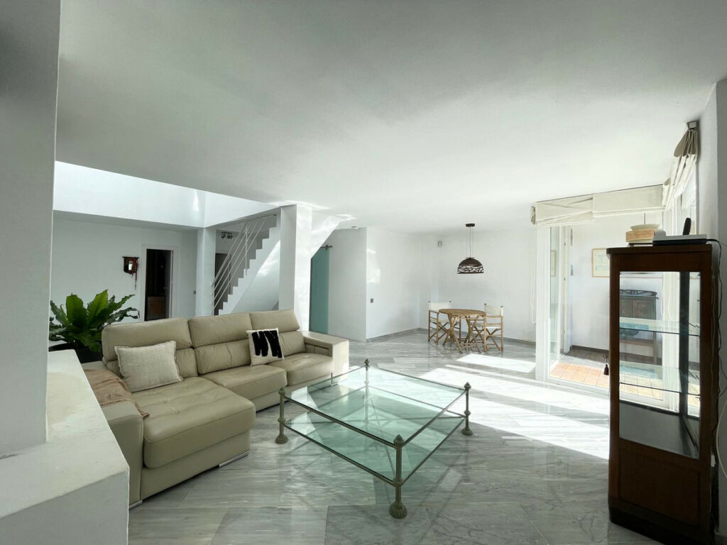 Townhouse Estepona Málaga - image 15