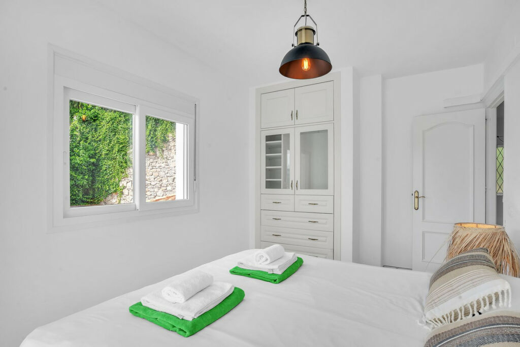 Semi-Detached House Nueva Andalucía Málaga - image 15