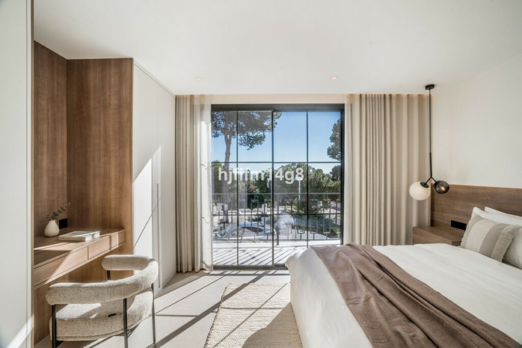 Townhouse Nueva Andalucía Málaga - image 15