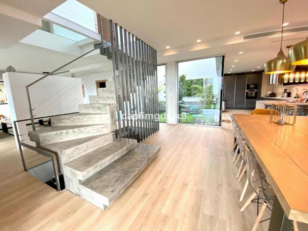 Semi-Detached House Bahía de Marbella Málaga - image 15
