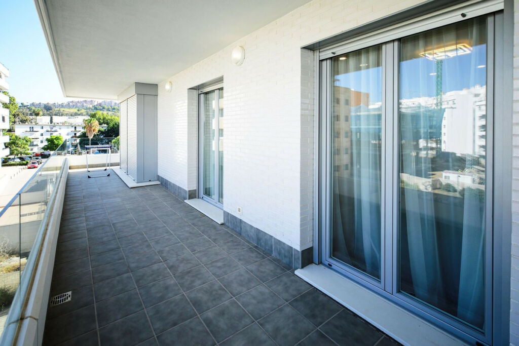 Middle Floor Apartment Nueva Andalucía Málaga - image 15