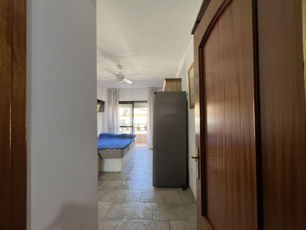 Middle Floor Studio Torremolinos Málaga - image 15