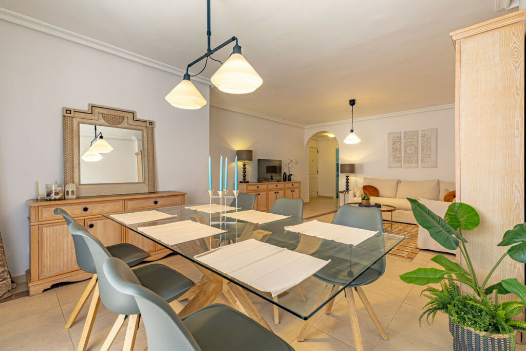 Middle Floor Apartment Nueva Andalucía Málaga - image 15