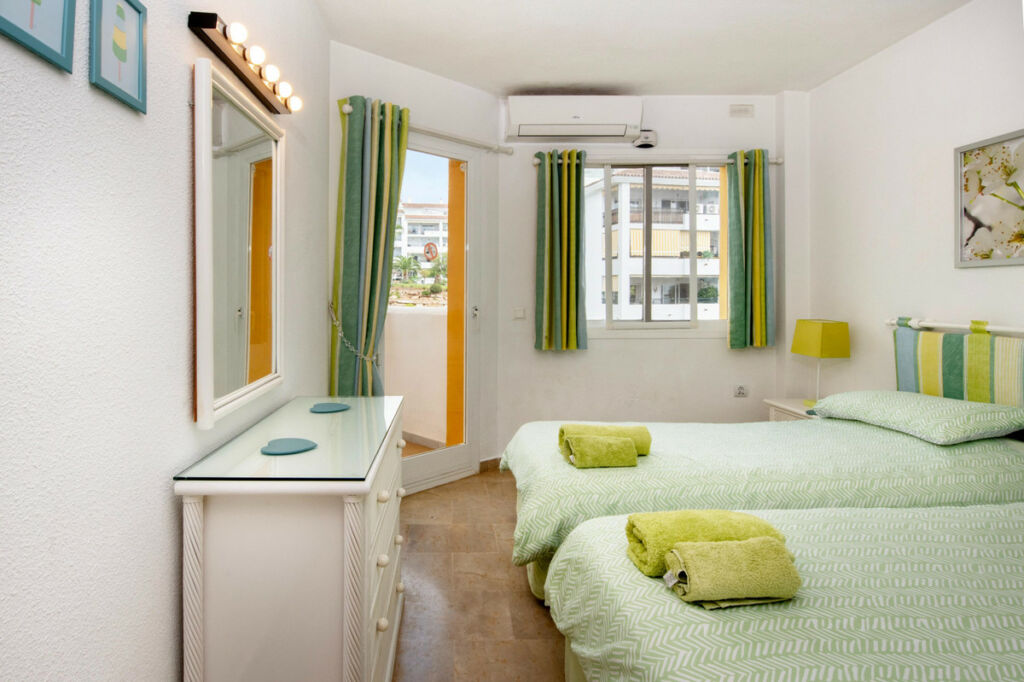 Ground Floor Apartment Calahonda Málaga - image 15