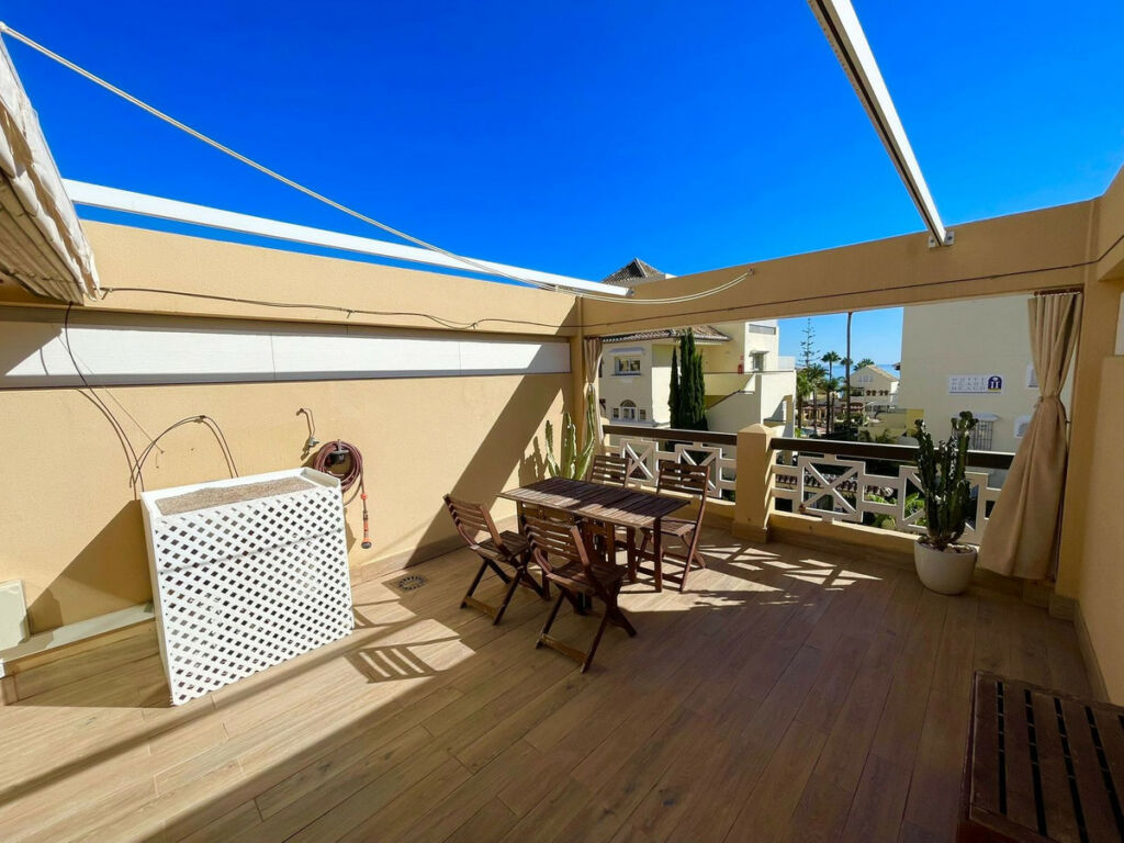 Penthouse Elviria Málaga - image 15