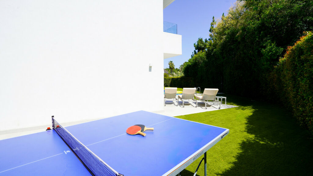 Detached Villa El Paraiso Málaga - image 15