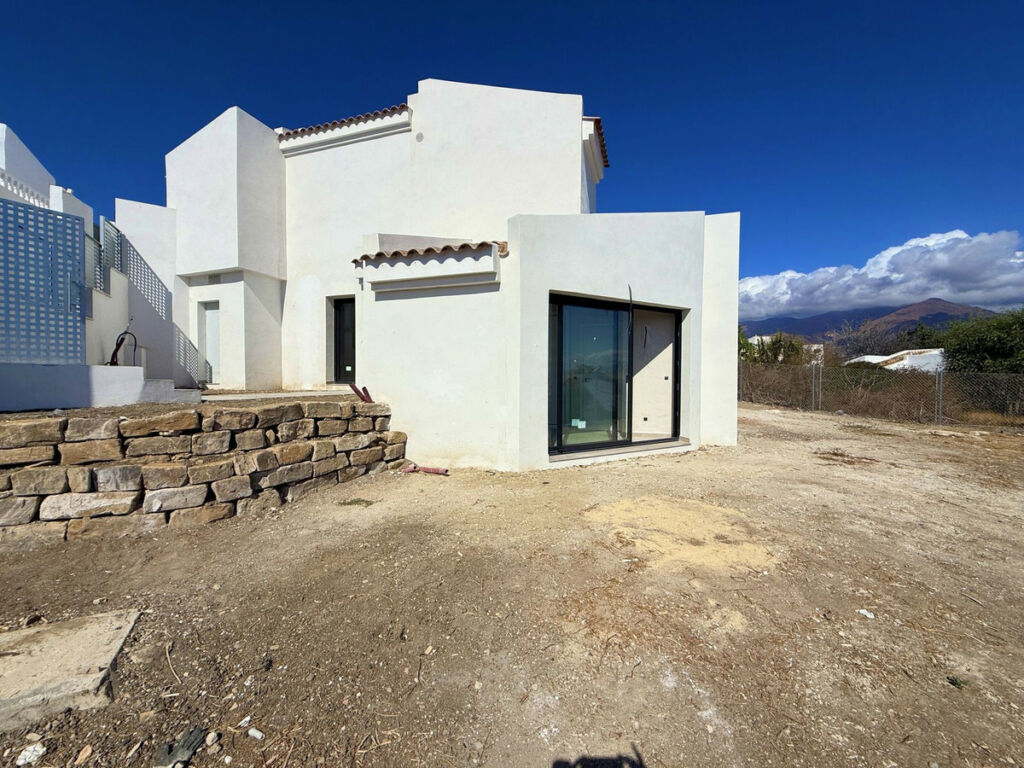 Semi-Detached House Estepona Málaga - image 20