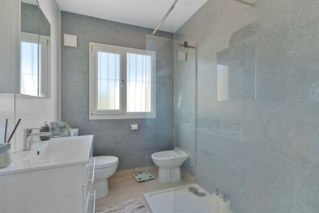 Detached Villa Nueva Andalucía Málaga - image 15