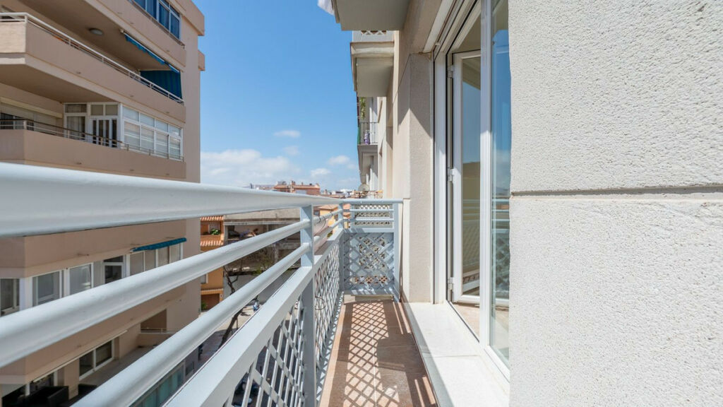 Middle Floor Apartment Fuengirola Málaga - image 15