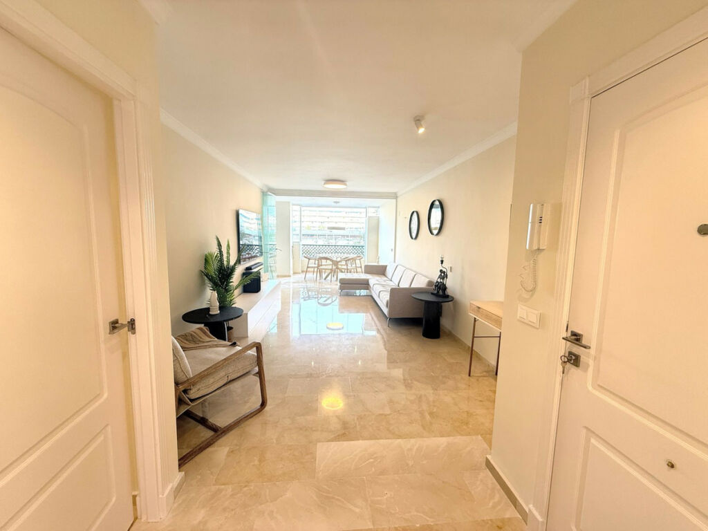 Middle Floor Apartment Puerto Banús Málaga - image 15