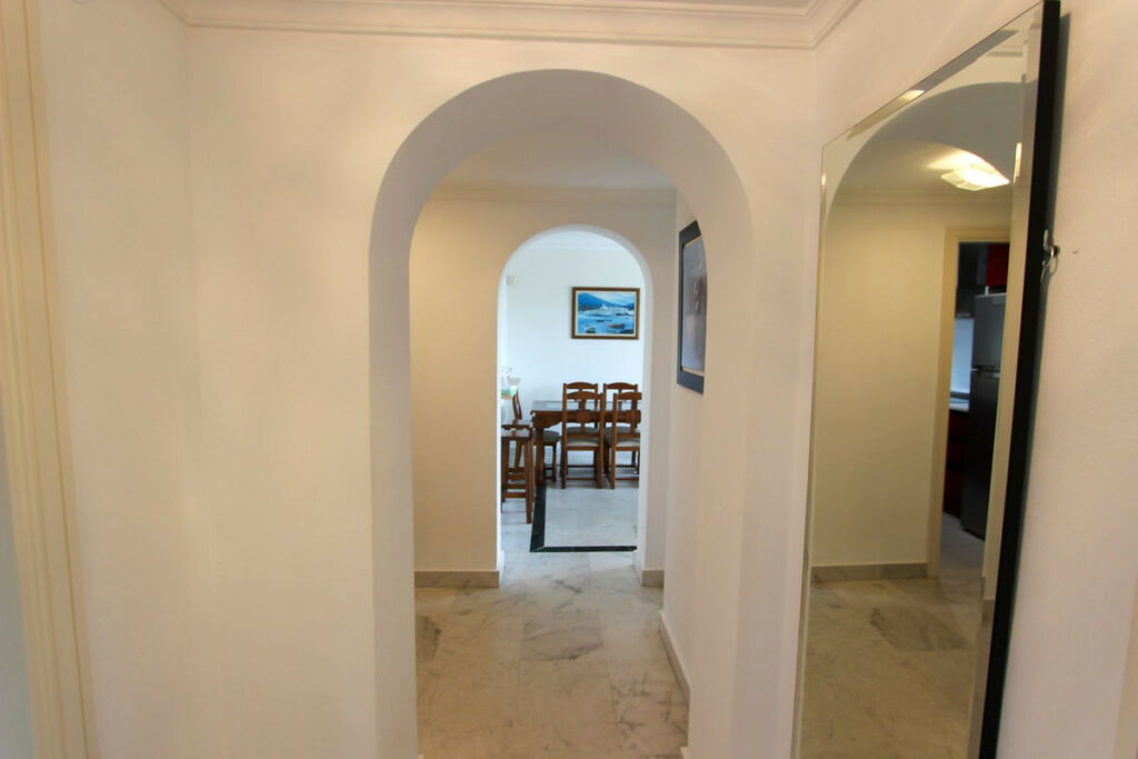 Middle Floor Apartment Puerto Banús Málaga - image 15