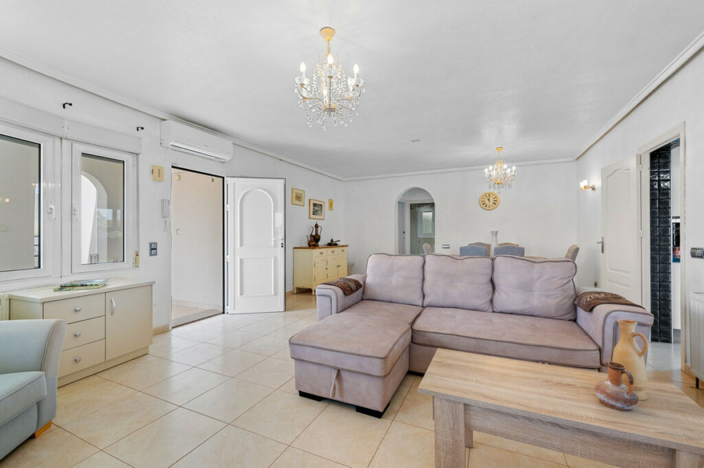 Detached Villa Ciudad Quesada Alicante - image 14