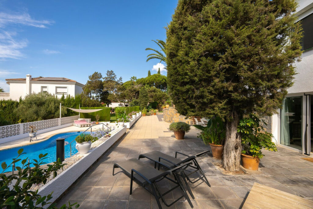 Detached Villa Marbesa Málaga - image 15