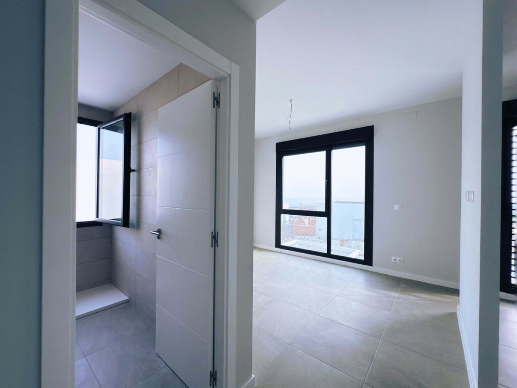 Semi-Detached House Riviera del Sol Málaga - image 15