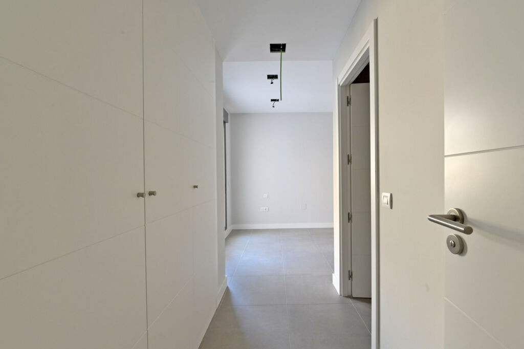 Middle Floor Apartment Benalmadena Málaga - image 14