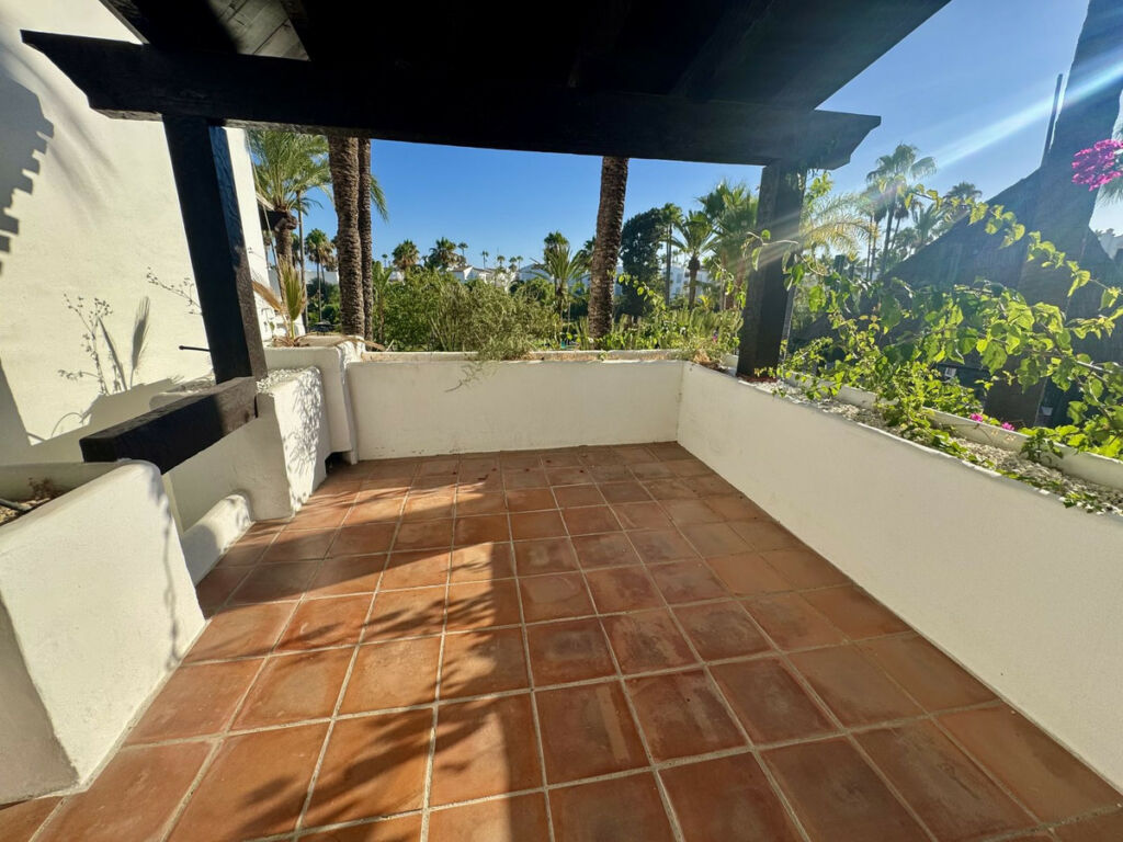 Townhouse New Golden Mile Málaga - image 15