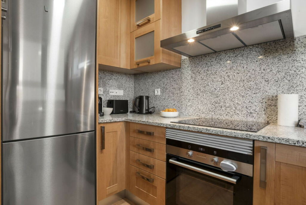 Middle Floor Apartment Estepona Málaga - image 15