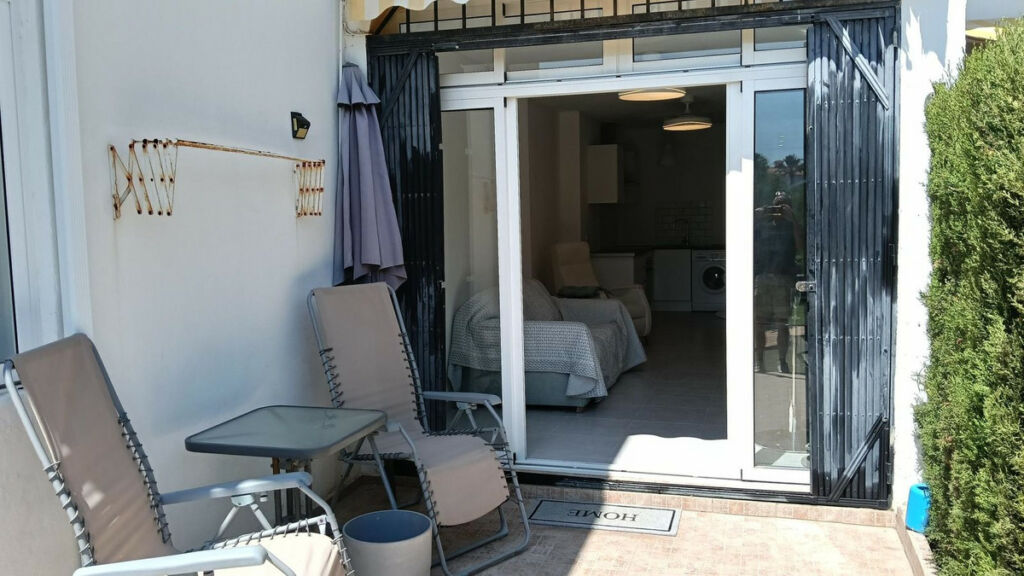 Ground Floor Apartment El Faro Málaga - image 15