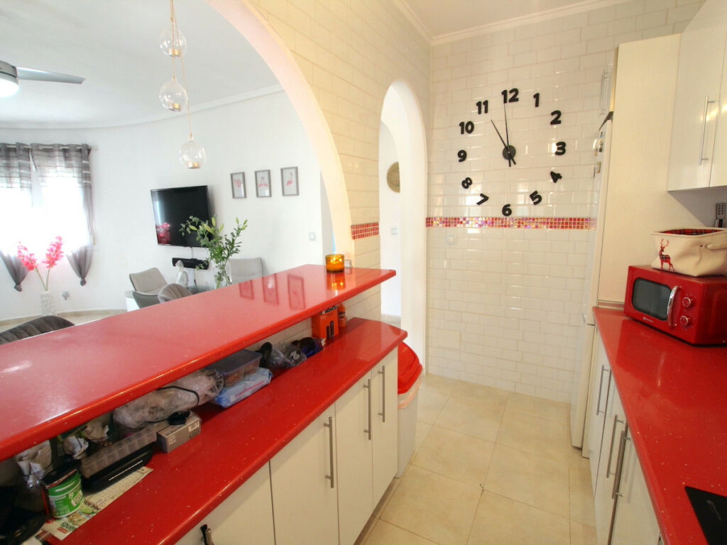 Detached Villa Benimar Alicante - image 15
