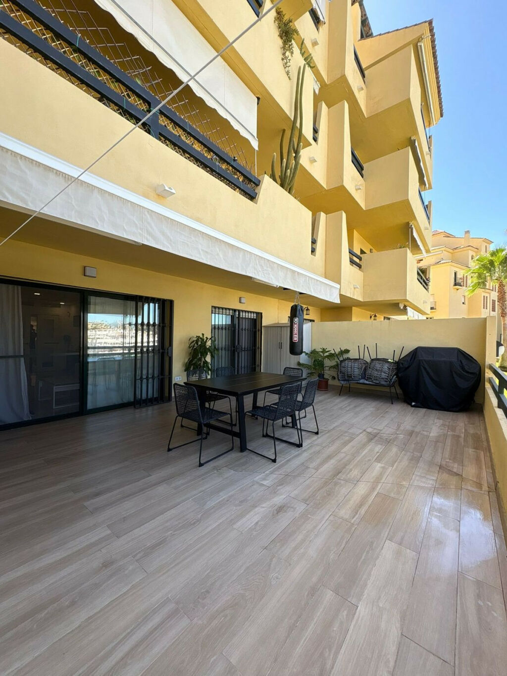 Ground Floor Apartment Estepona Málaga - image 15