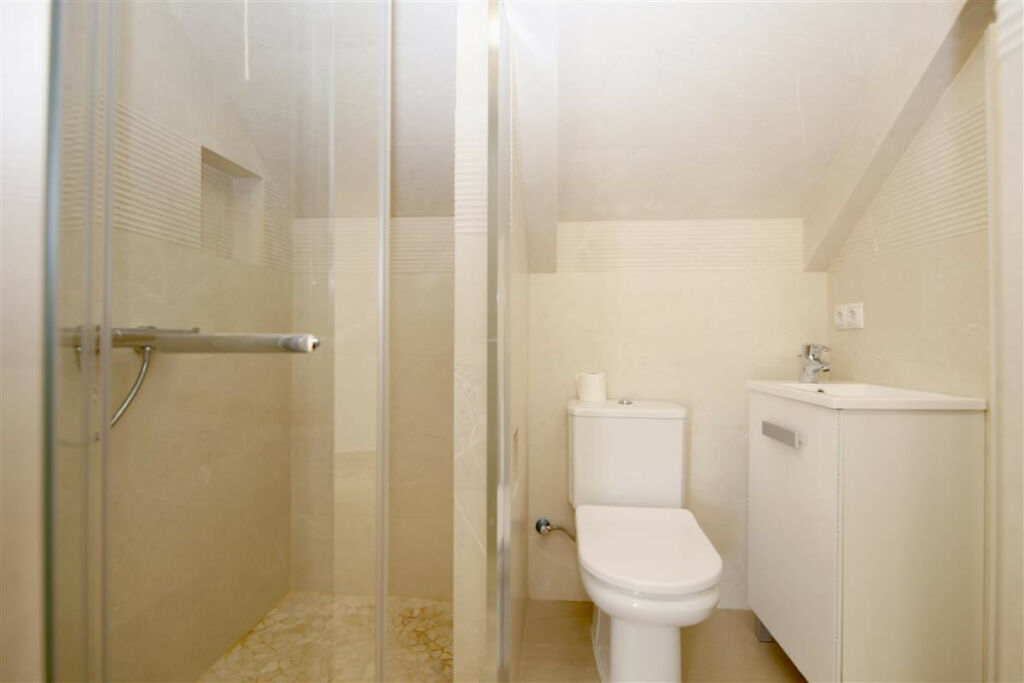 Penthouse Estepona Málaga - image 15