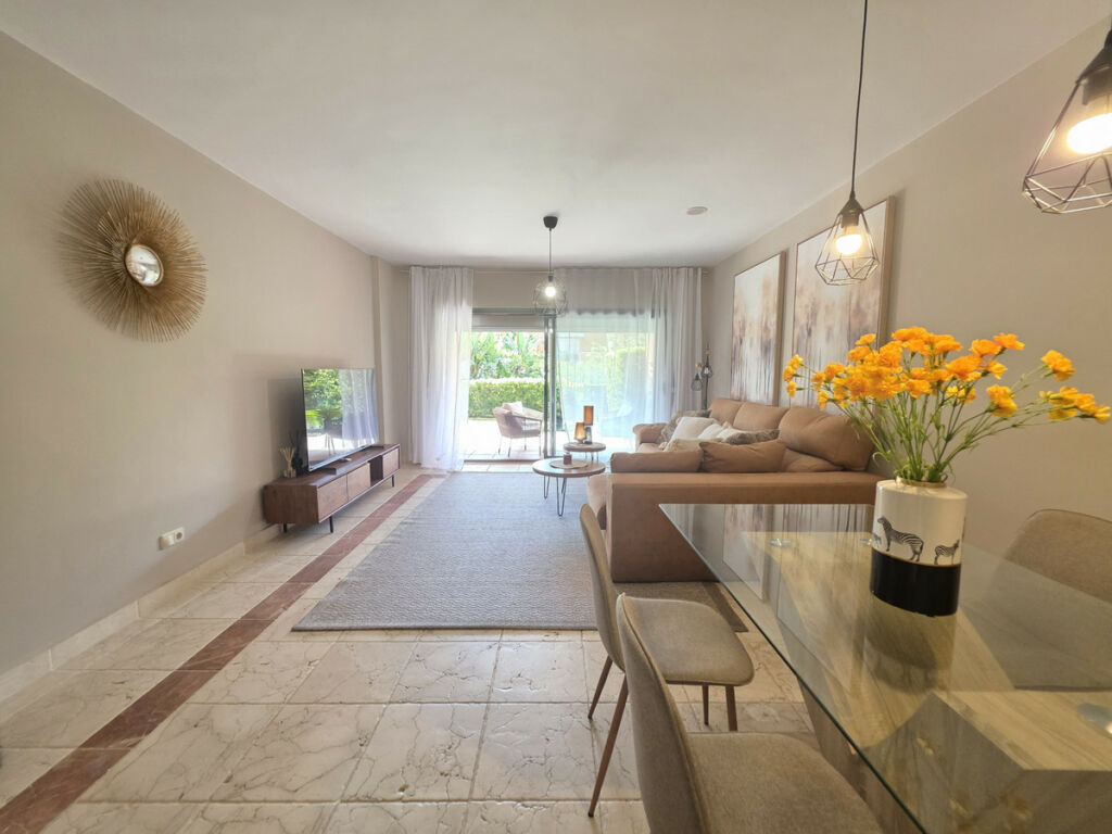 Ground Floor Apartment Estepona Málaga - image 15