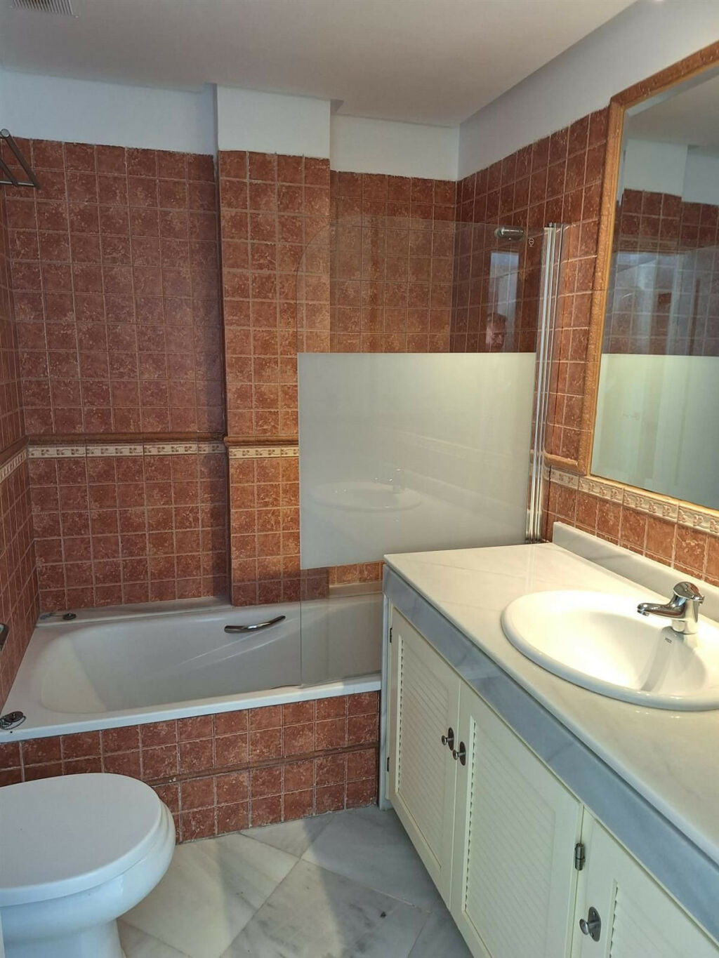 Ground Floor Apartment La Duquesa Málaga - image 15