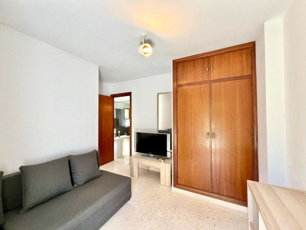 Top Floor Apartment Elviria Málaga - image 15