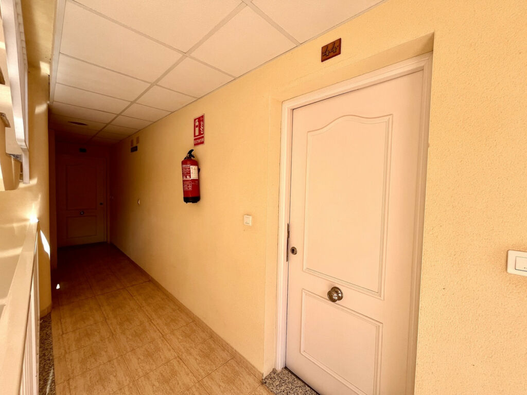 Middle Floor Apartment San Miguel de Salinas Alicante - image 15