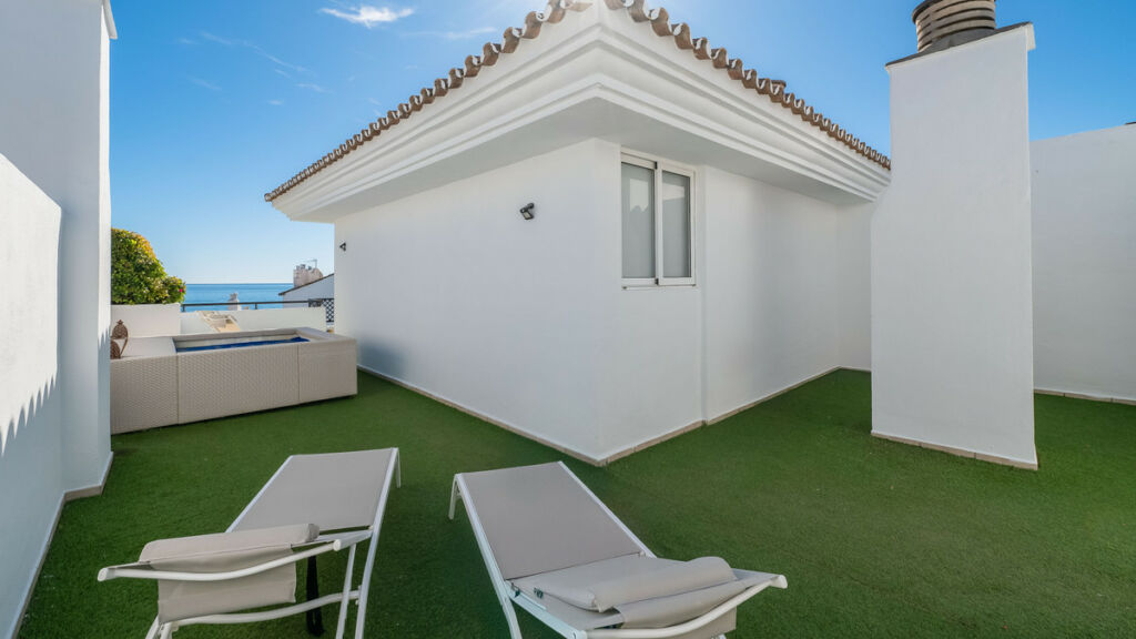 Middle Floor Apartment Puerto Banús Málaga - image 15