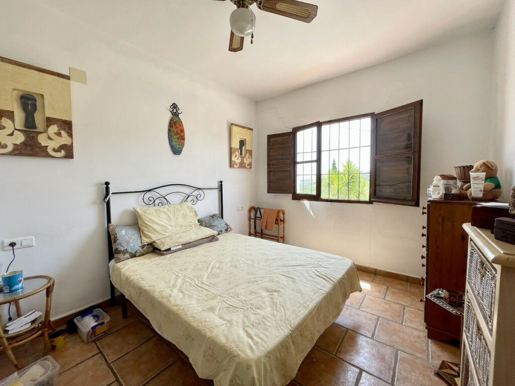 Detached Villa Periana Málaga - image 15