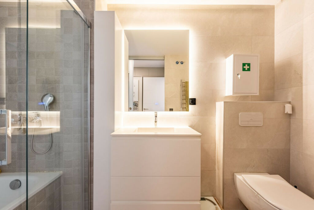 Middle Floor Apartment Estepona Málaga - image 15