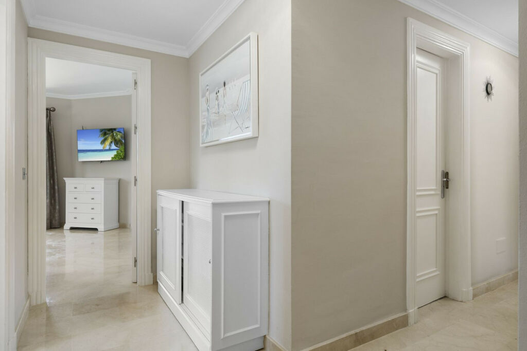 Ground Floor Apartment La Quinta Málaga - image 15