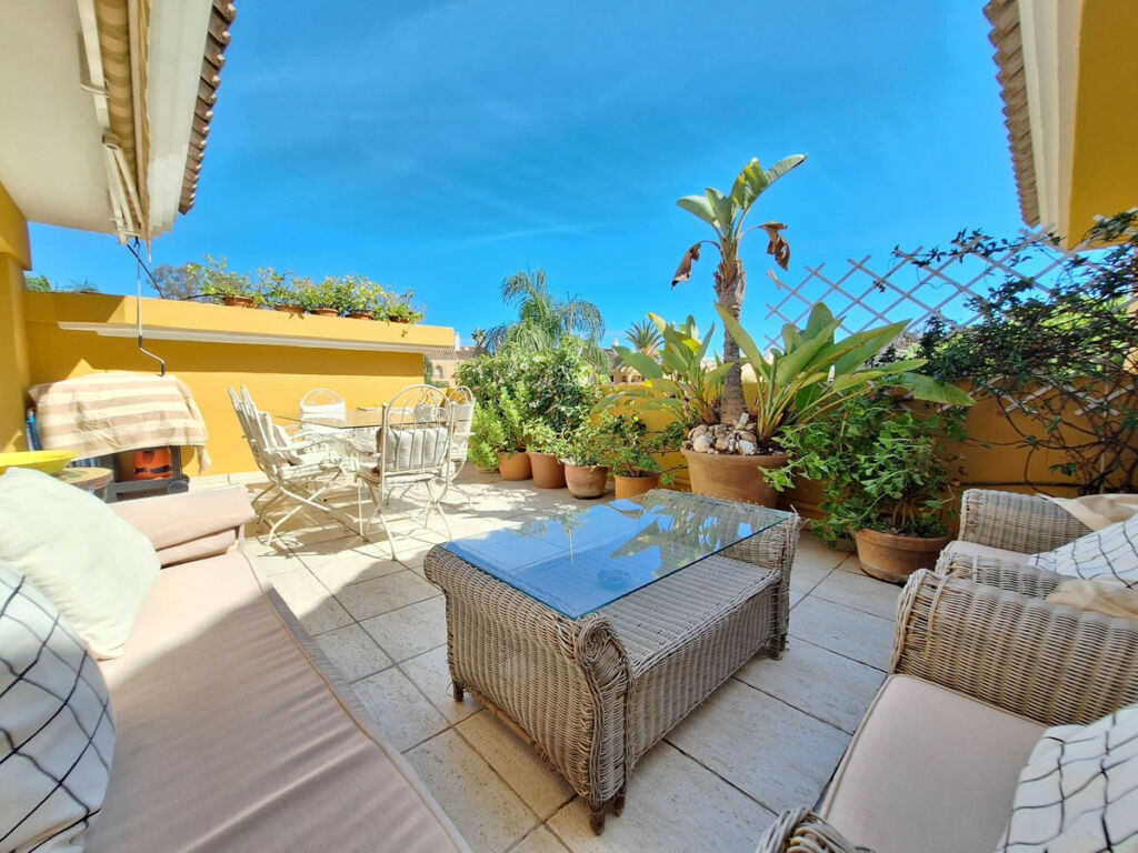 Penthouse Duplex Elviria Málaga - image 15
