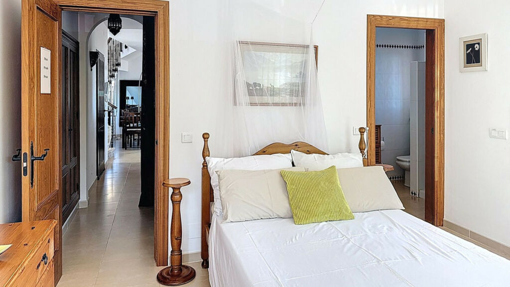 Detached Villa Arenas Málaga - image 15