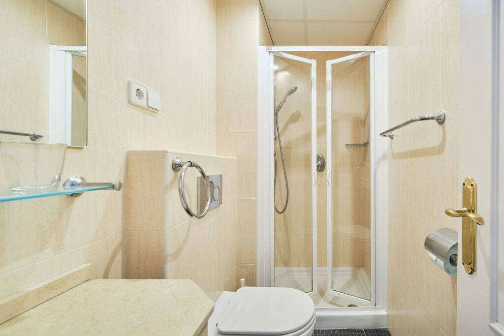 Middle Floor Apartment Riviera del Sol Málaga - image 15