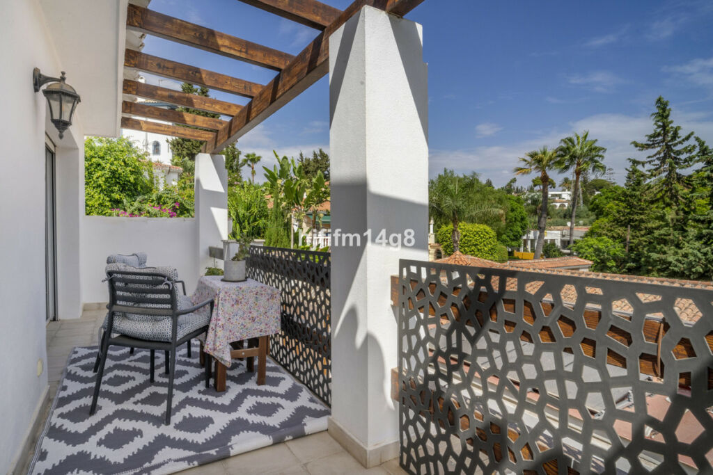 Detached Villa La Campana Málaga - image 15