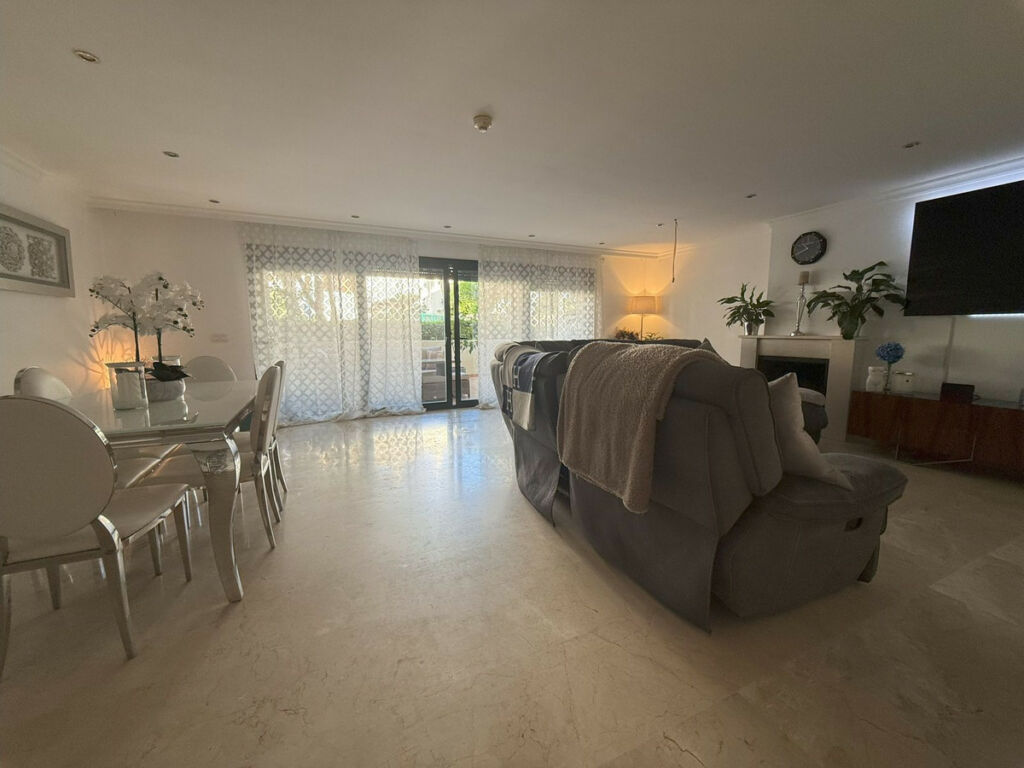 Townhouse Atalaya Málaga - image 15