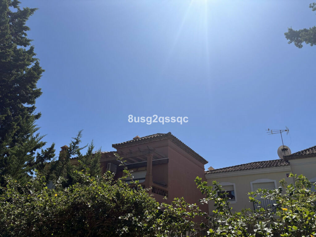 Semi-Detached House Bel Air Málaga - image 15