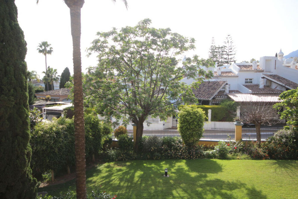 Middle Floor Apartment Bahía de Marbella Málaga - image 28