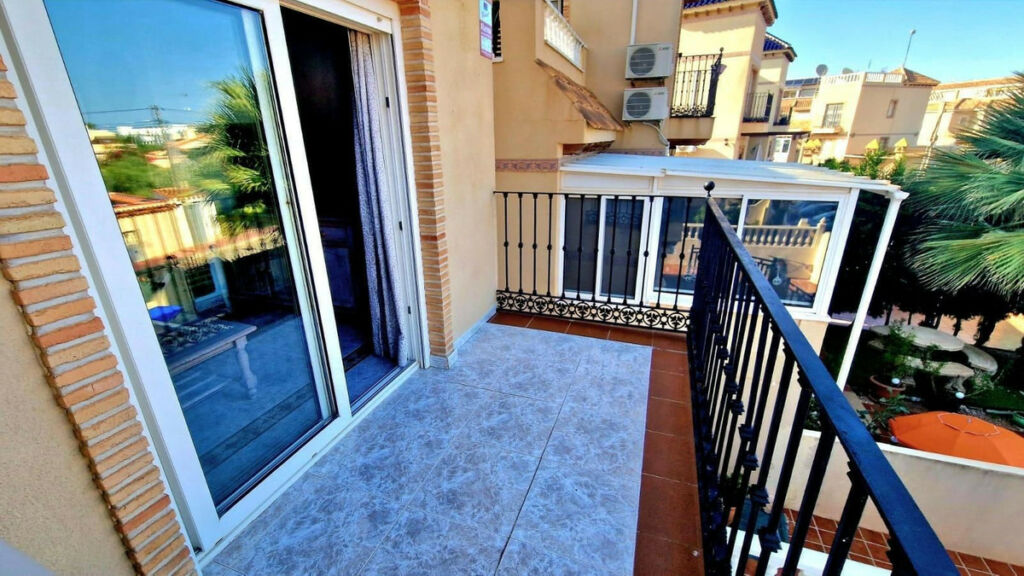 Townhouse La Zenia Alicante - image 15