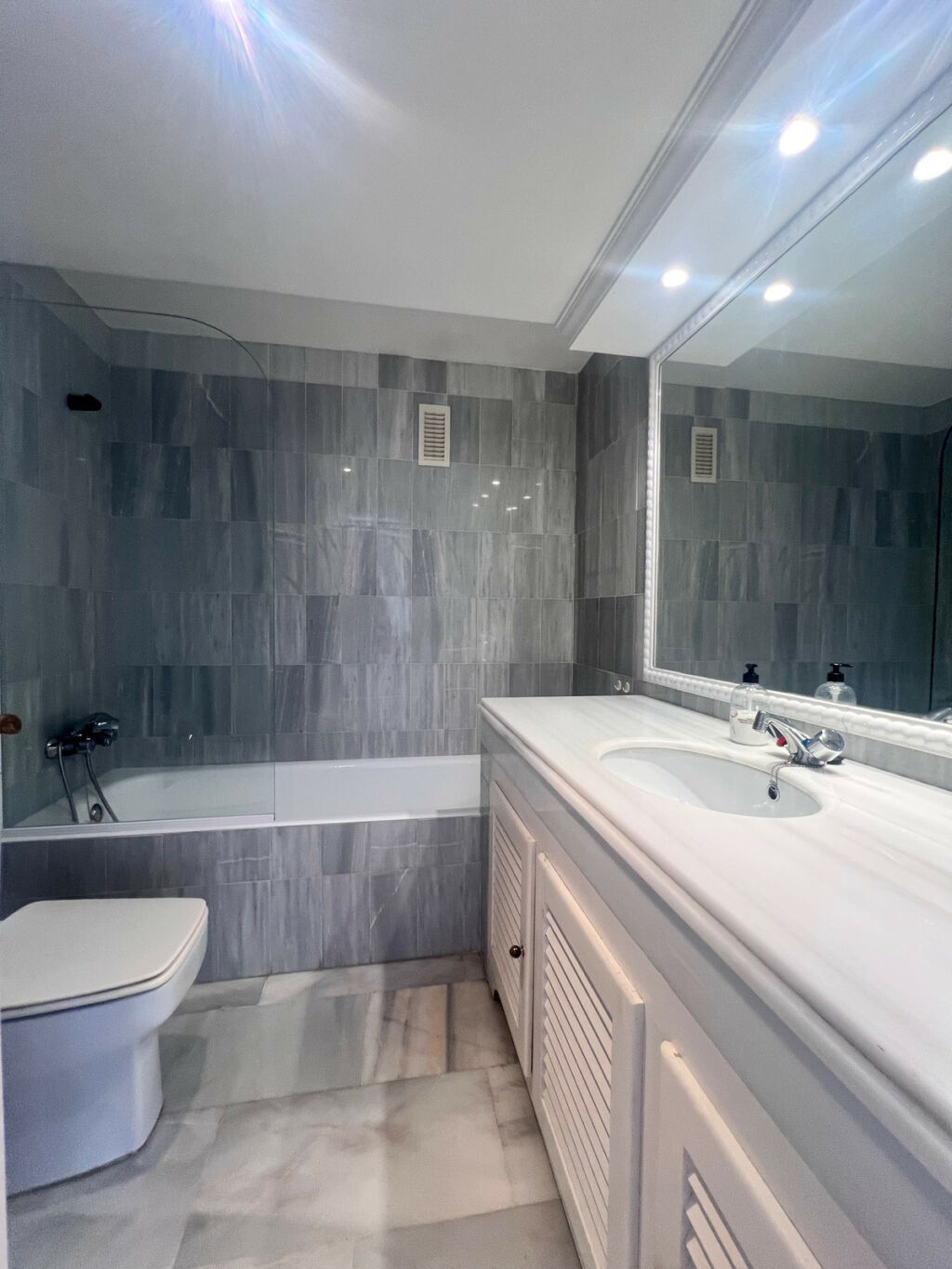 Penthouse Estepona Málaga - image 15