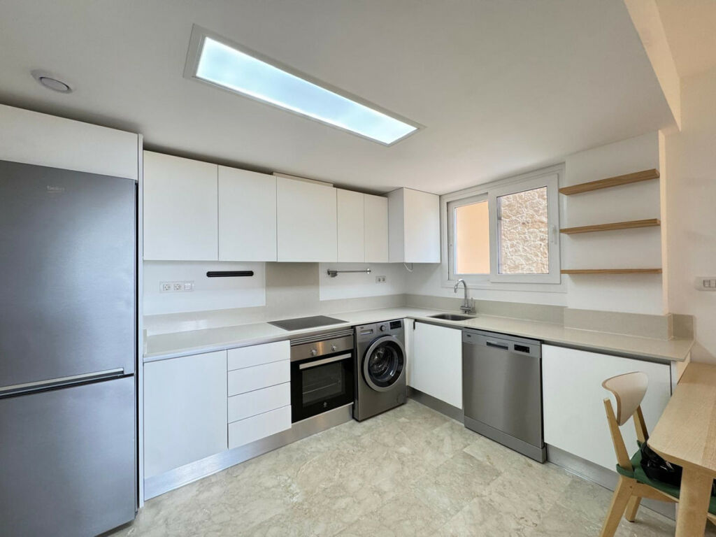 Middle Floor Apartment Torrevieja Alicante - image 15