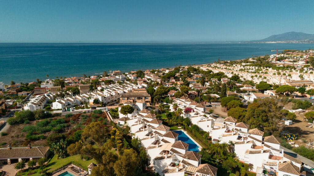 Semi-Detached House Costabella Málaga - image 15