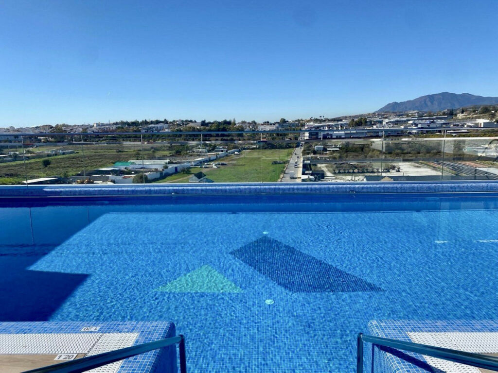Middle Floor Apartment La Campana Málaga - image 15