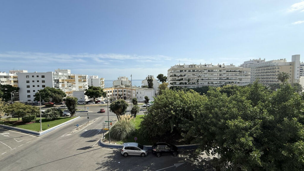 Middle Floor Apartment Marbella Málaga - image 16