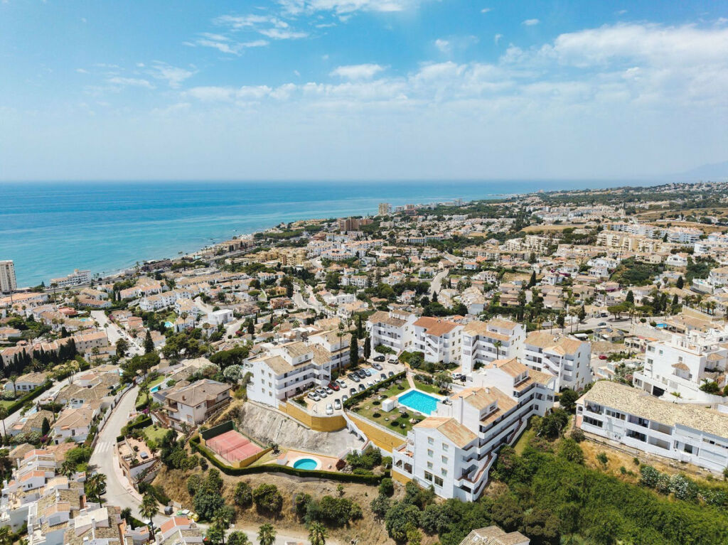 Middle Floor Apartment Riviera del Sol Málaga - image 16